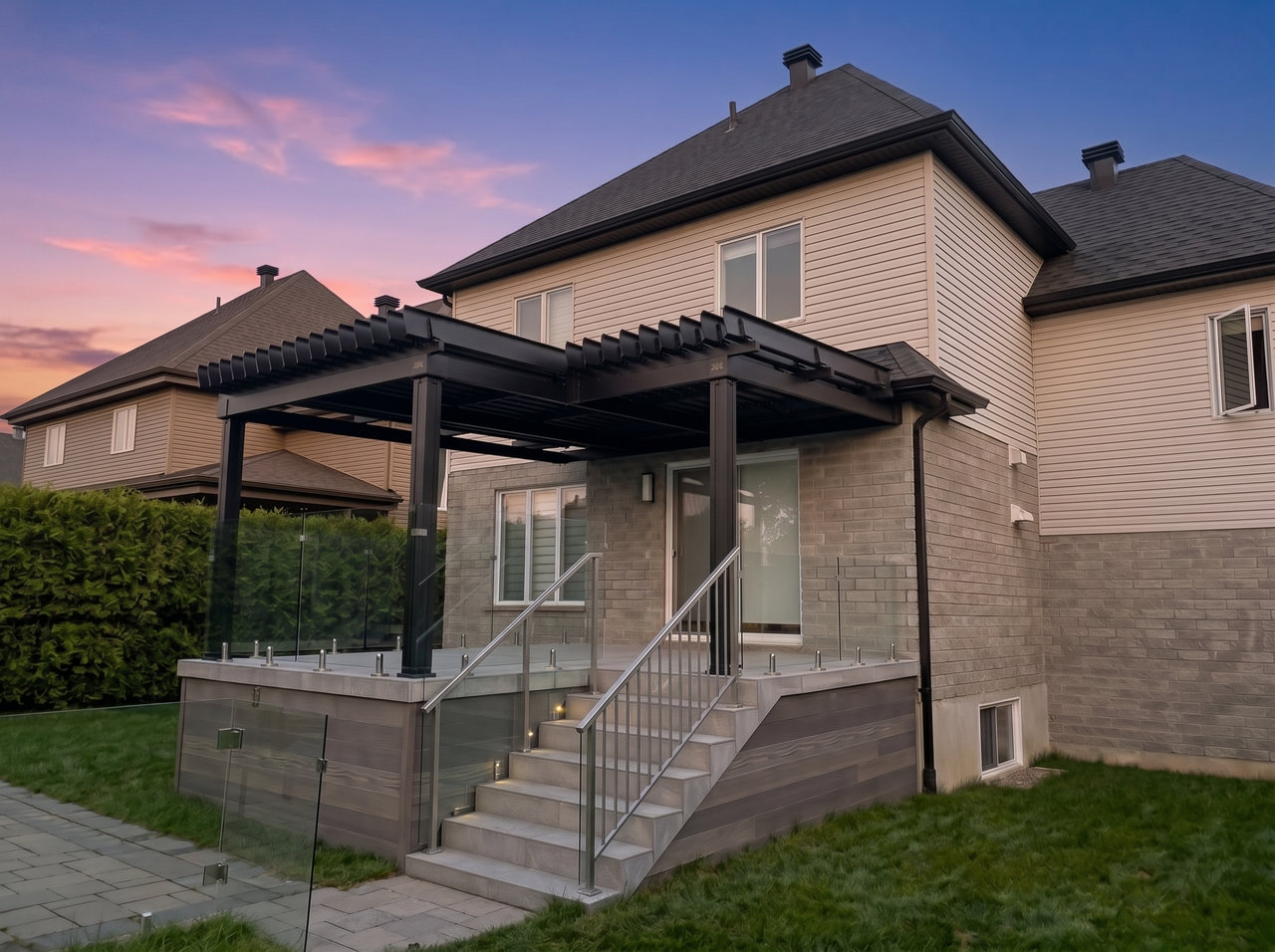 Deck + pergola · Markham