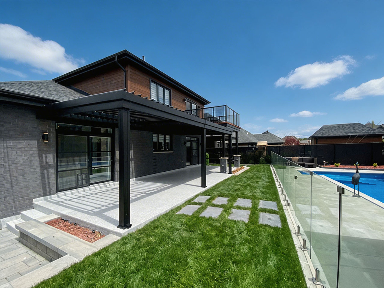 Pergola · Oakville